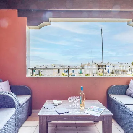 Apartment Rue De L'Amarrage By Interhome