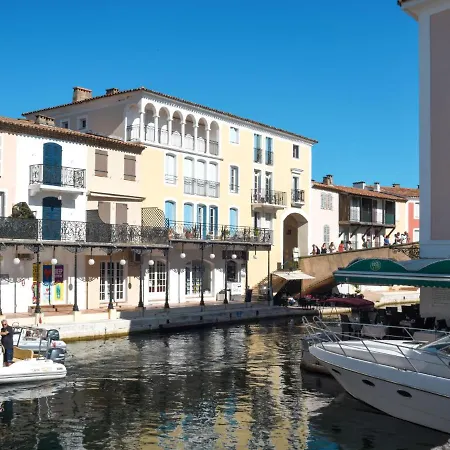 Apartment Port *