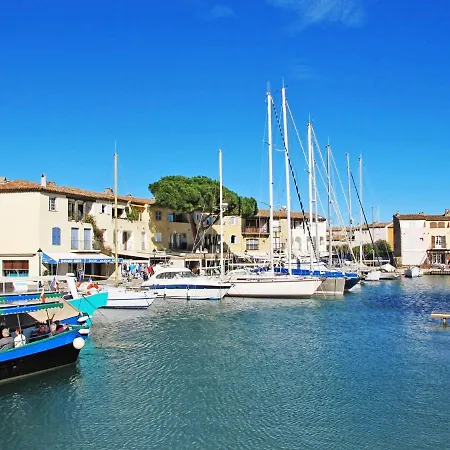 Port Apartment *