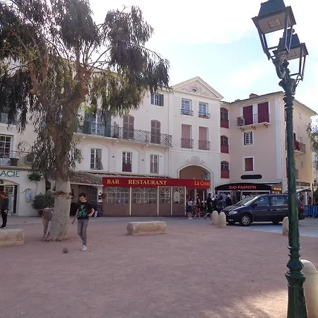 Port Apartment Grimaud